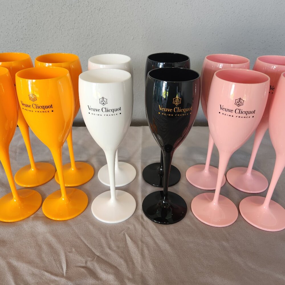 Veuve Clicquot Party Variet Flutes New x 12